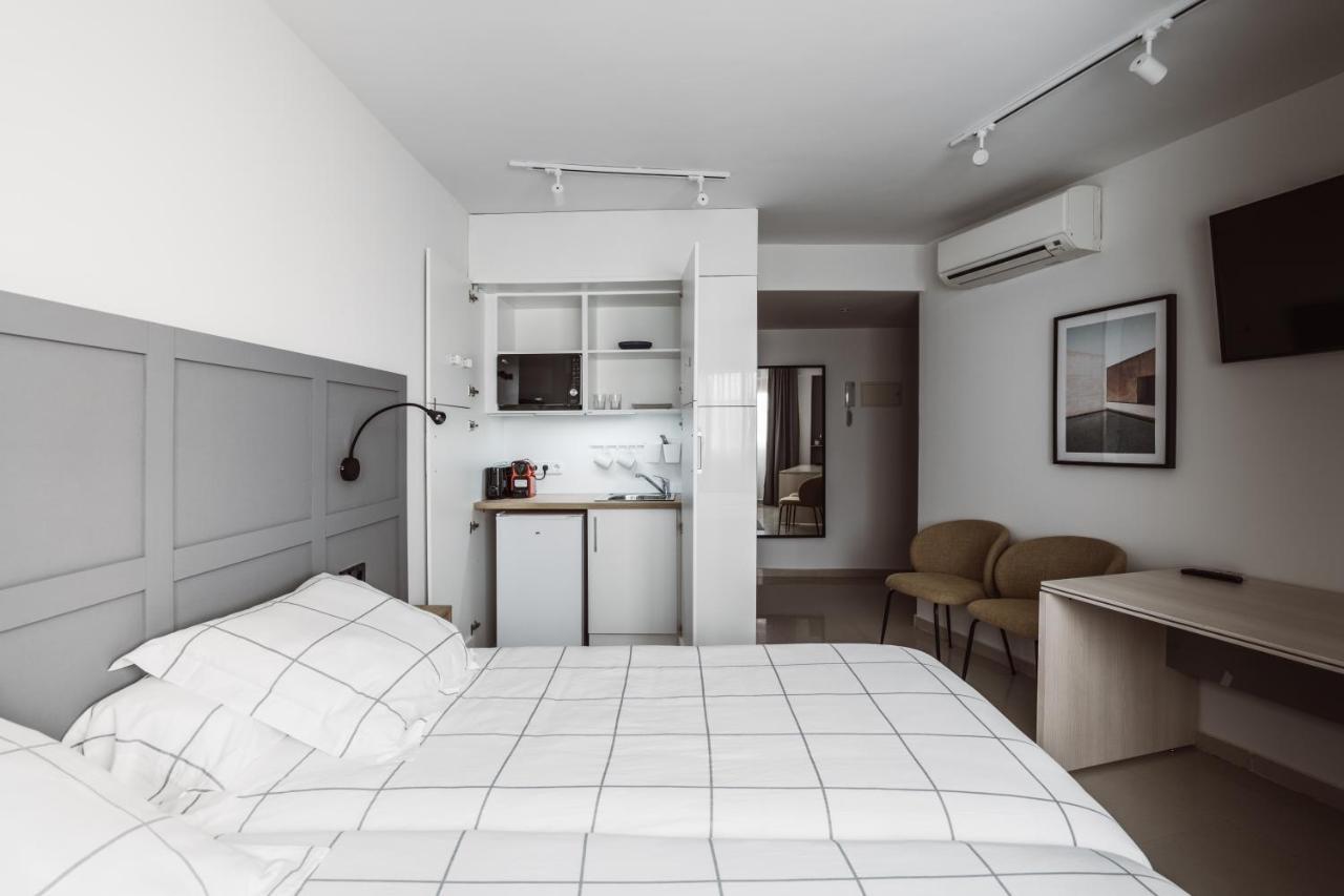 Exclusive Rooms In The Heart Of The City Madrid Esterno foto