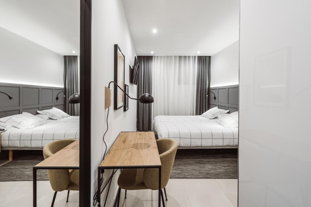 Exclusive Rooms In The Heart Of The City Madrid Esterno foto