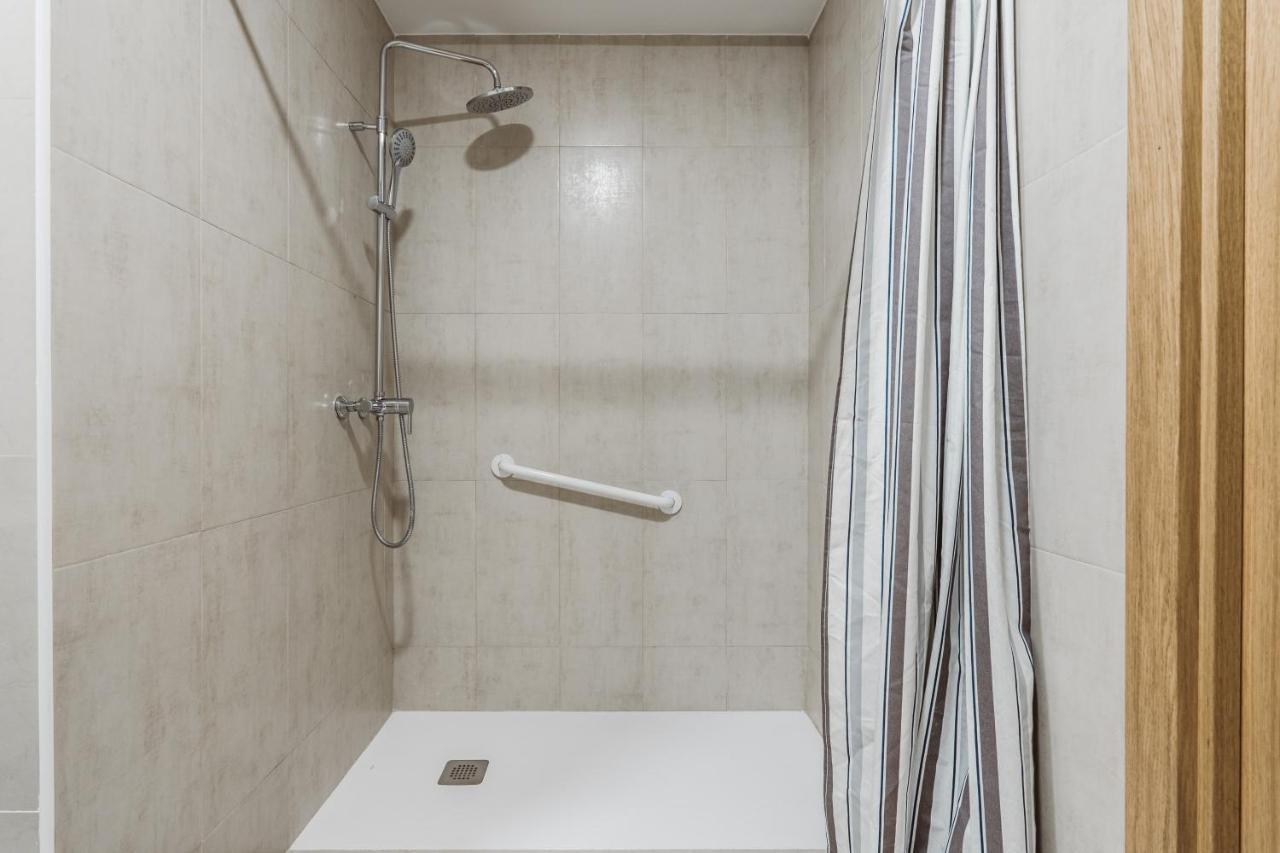 Exclusive Rooms In The Heart Of The City Madrid Esterno foto