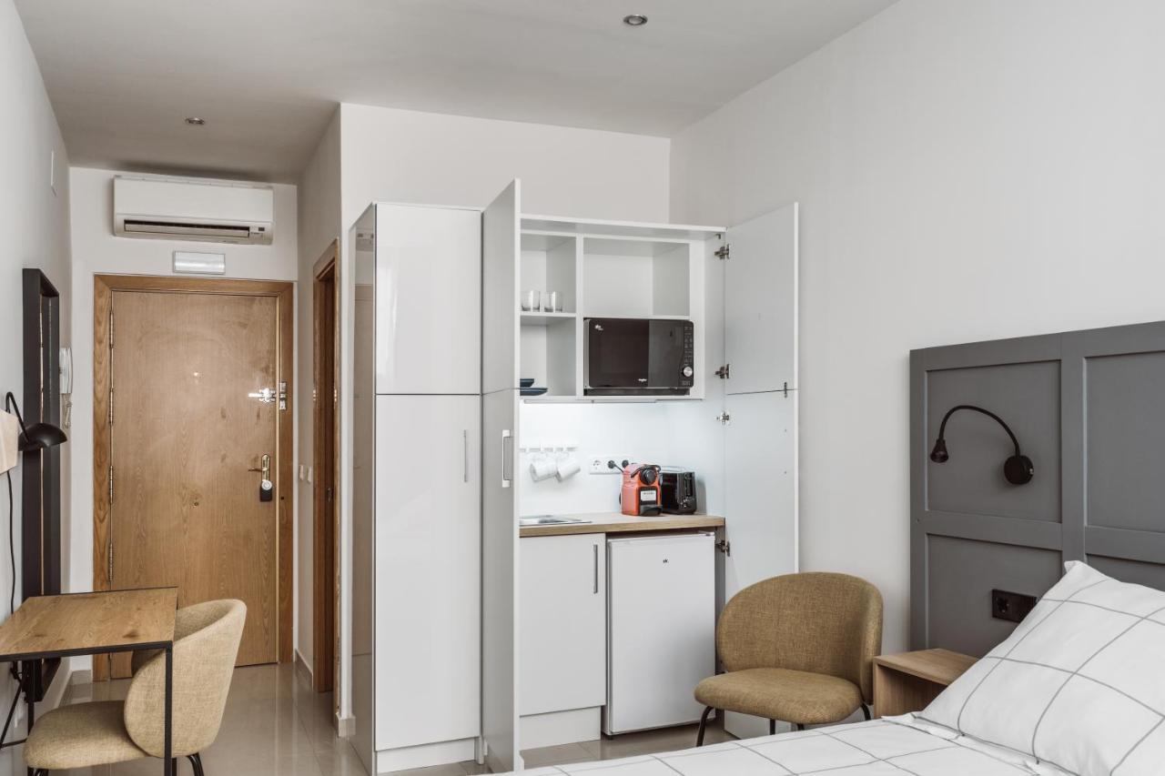 Exclusive Rooms In The Heart Of The City Madrid Esterno foto