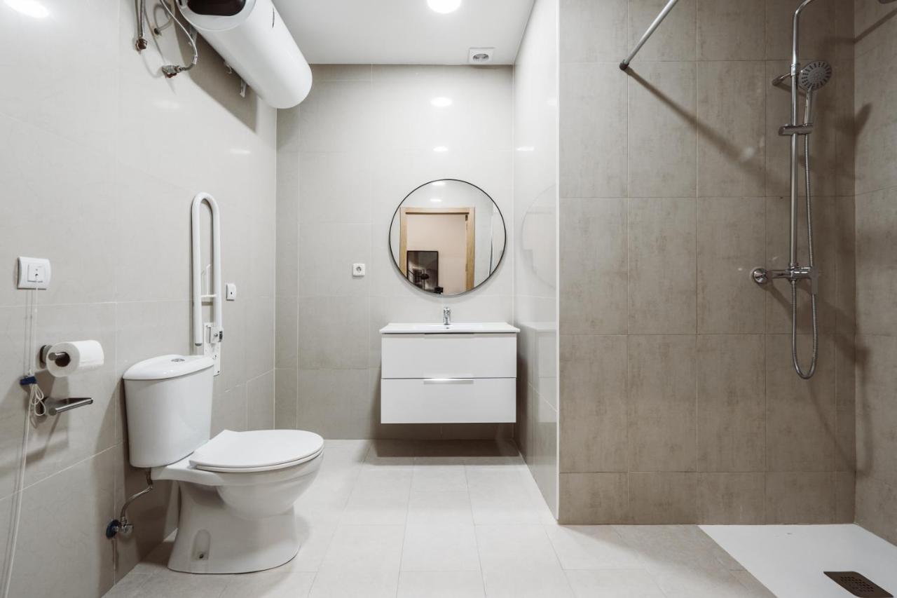 Exclusive Rooms In The Heart Of The City Madrid Esterno foto