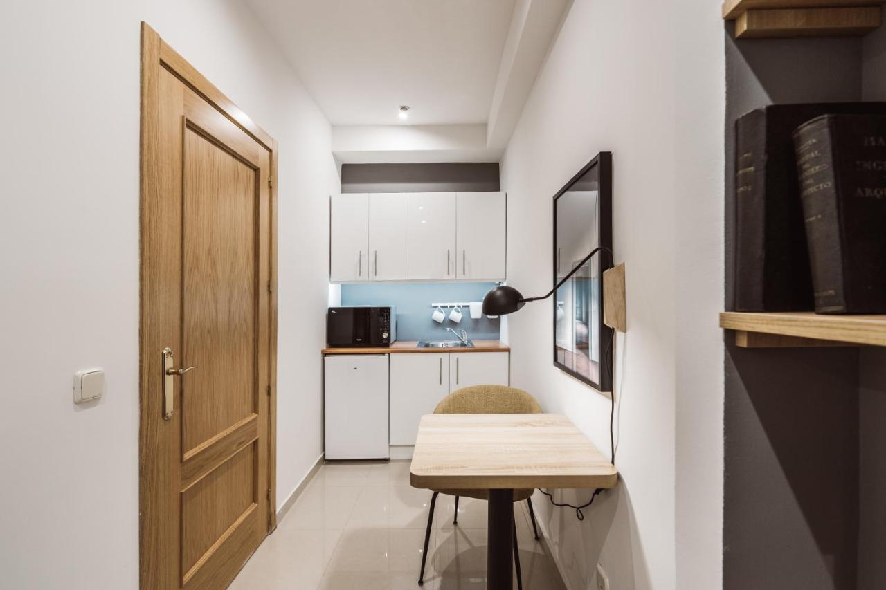Exclusive Rooms In The Heart Of The City Madrid Esterno foto