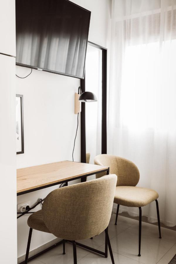 Exclusive Rooms In The Heart Of The City Madrid Esterno foto